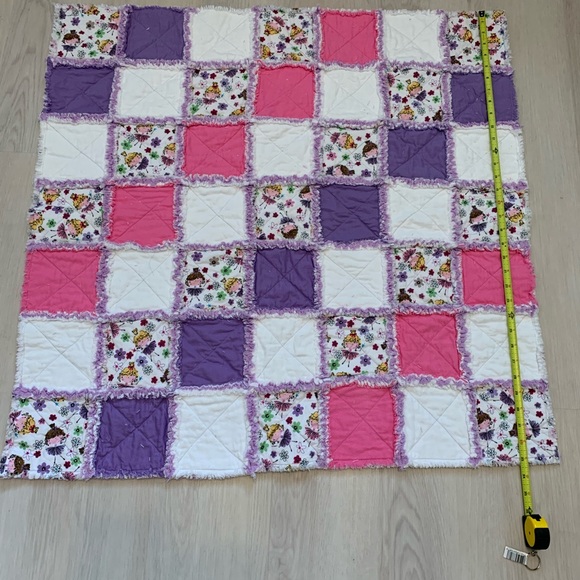 New handmade rag quilt - Picture 2 of 3